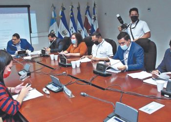 Nuevas Ideas busca la fórmula contra excesivos intereses en préstamos