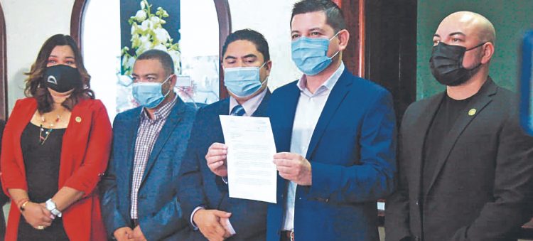Apoyo. Nuevas Ideas está a favor de los derechos de salud de los salvadoreños.