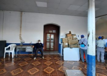 Denuncian que alcaldía no ha pagado préstamos de empleados
