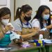 Imparten taller de elaboración de máscaras, para crear un espacio de esparcimiento a través del arte