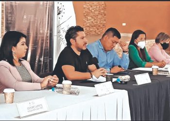 El ministro de Agricultura se reunió con ganaderos de San Vicente
