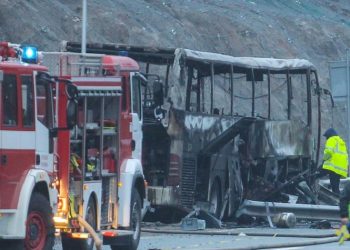 Cuarenta y seis personas fallecen calcinadas en accidente de autobús en Bulgaria