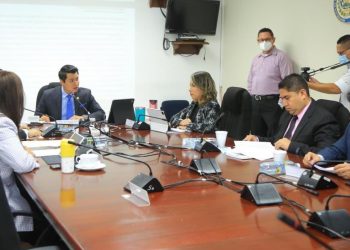 Comisión de antejuicio pide a Junta Directiva que nombre del pleno de diputados al defensor del diputado José García