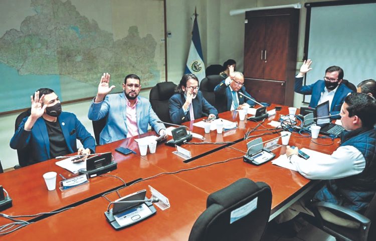 Casi 5,400 denuncias por delitos informáticos han sido presentadas en lo que va de este año.
