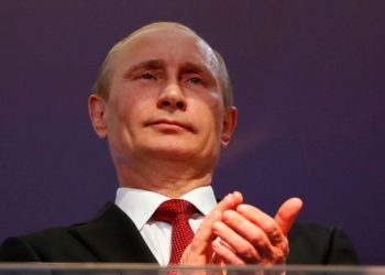 Putin pide a Armenia y Azerbaiyán que alivien las tensiones