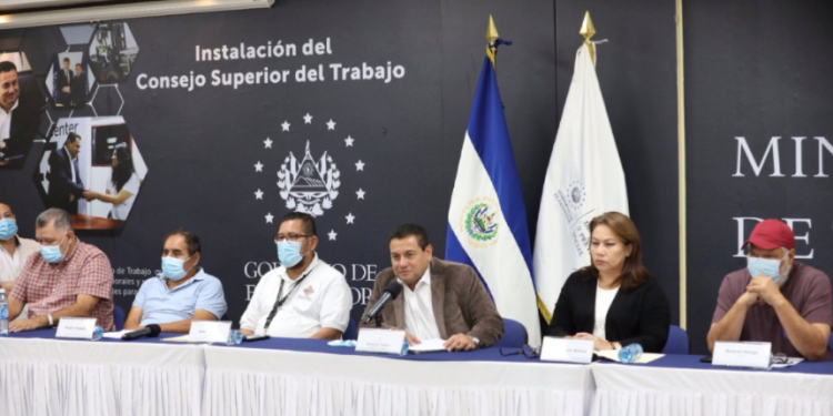 En el evento estuvo representado el 95% de los movimientos sindicales del país, según el ministro Castro.
