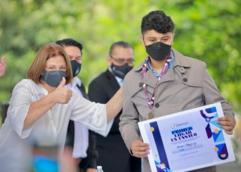 Premian a ganadores de las Olimpiadas Nacionales de Educación Superior