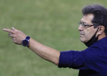 Hugo Pérez, técnico de la Selecta: «Este resultado nos condiciona para el juego ante Panamá, debemos ir a ganar»