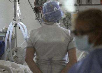 La pandemia en las Américas fue «indudablemente peor» en 2021, dice OPS