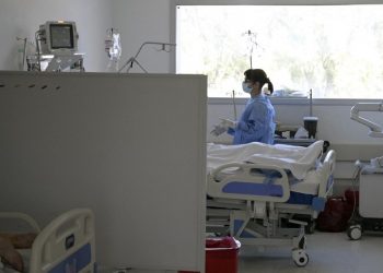 Argentina reporta primer caso de variante ómicron del coronavirus