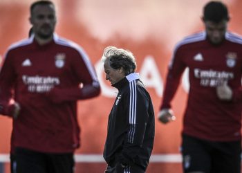 El Benfica de Lisboa despide a su entrenador Jorge Jesus por su mala relación con los jugadores
