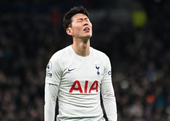 Tottenham eliminado de Conference League tras aplazamiento de partido por casos covid