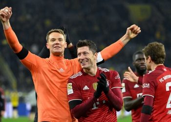 Bayern doblega al Dortmund en un duelo apasionante y se escapa en la tabla