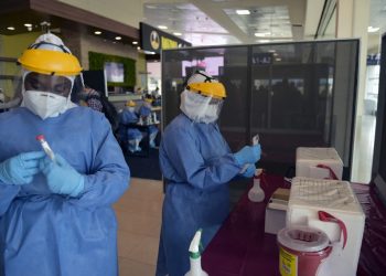La pandemia en las Américas fue «indudablemente peor» en 2021, dice OPS
