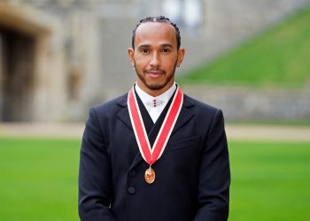 Lewis Hamilton es nombrado Caballero de la Corona Británica
