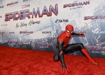 «Spider-Man: No Way Home» es el tercer estreno más taquillero de la historia con ingresos de $ 253 millones