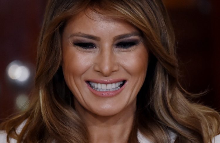 Melania Trump lanza su plataforma de objetos digitales autenticados. FOTO/ AFP.