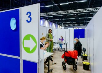 Holanda estará en confinamiento en época de Navidad ante avance de ómicron