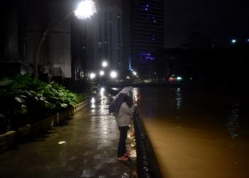 El paso del tifón Rai deja al menos 109 muertos en Filipinas