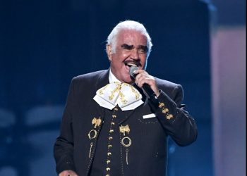 El rey de la música mexicana Vicente Fernández fallece a los 81 años