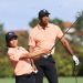 Tiger Woods y su hijo arrancan quintos en su torneo de regreso al golf