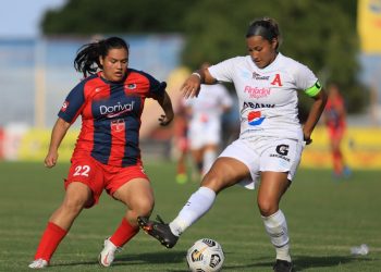Nada para nadie: los equipos femeninos de FAS y Alianza dividieron honores con empate 1-1 en Santa Ana