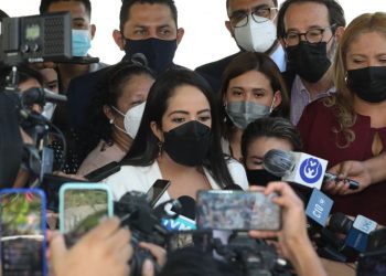 Diputada Marcela Pineda demanda por difamación a exdirectora del IUDOP