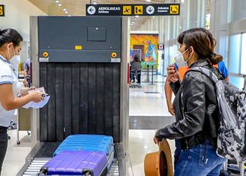 Más de 2.3 millones de pasajeros atendidos desde enero a diciembre en el Aeropuerto Internacional de El Salvador