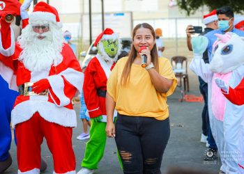 Realizan fiesta navideña en CUBO de Zacamil para alegrar a niños y jóvenes