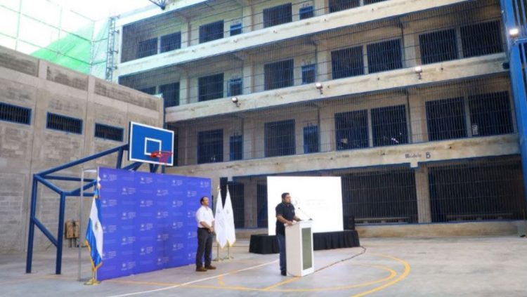 Gabinete de Seguridad entregó, este lunes, la segunda fase del penal de Mariona. Foto DES Diego García.