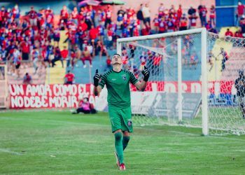 Henry Hernández, portero de Chalate: «Leí muy bien los movimientos de los jugadores y eso me permitió estar atinado en dos ocasiones»