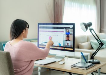 Francia impondrá al menos tres días de teletrabajo para luchar contra el covid