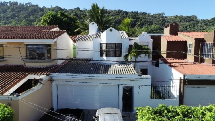 Propiedades decomisadas a la banda de El Repollo. Foto Fiscalía.
