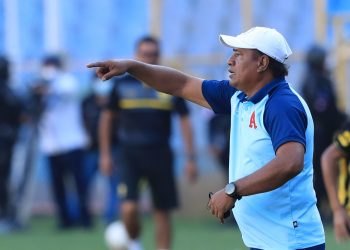 Tigana Meléndez, entrenador de Alianza: «Esta semana voy a tomar la decisión si sigo o vuelvo a mi puesto de director deportivo»