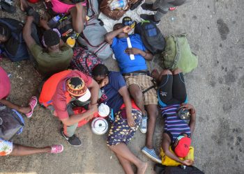 El peligro espera a los migrantes que Estados Unidos regresa a México