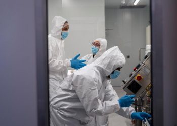 Laboratorio sudafricano descubrió la variante ómicron