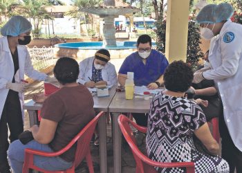 Toman pruebas de VIH en Moncagua, San Miguel