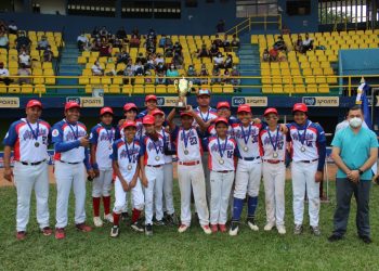 Agabeisi y Soyapango se coronaron campeones nacionales en las juveniles