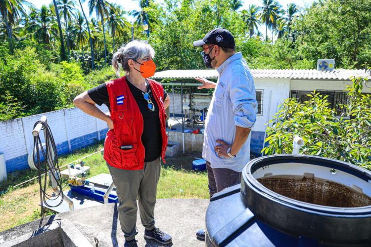 Con el apoyo de los fondos de cooperación de la Aecid, el gobierno de El Salvador desarrolla el proyecto de Madre Sal.