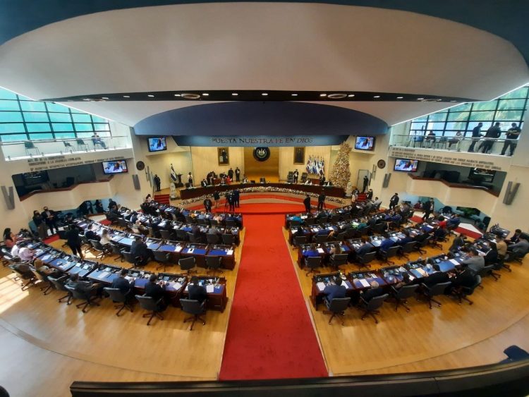 La Asamblea Legislativa  aprobó la nueva Ley General  del Recurso Hídrico. Foto: Diario El Salvador / Diego García.