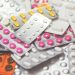 Farmacéuticas de EE. UU. aumentan precios de medicamentos muy por encima de la inflación, denuncia informe