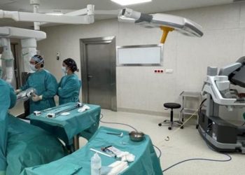 Robot de cirugía laparoscópica de un solo brazo de China realiza primer ensayo clínico en humanos