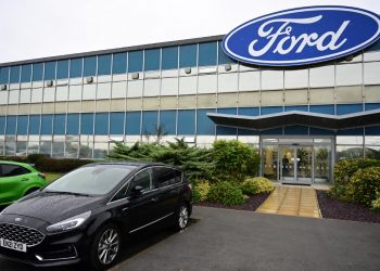 Ford duplicará su producción de la camioneta eléctrica F-150