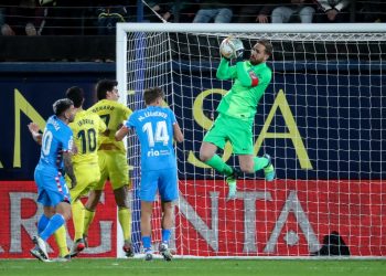Atlético de Madrid empata 2-2 en Villarreal y vuelve a zona Champions