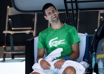 El Open de Australia cuenta con Djokovic, aún pendiente del gobierno australiano