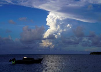 Ecuador cancela advertencia de tsunami tras erupción en Tonga