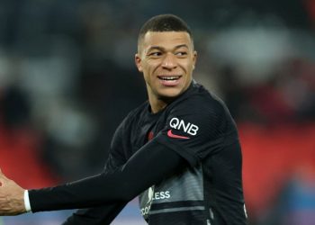 PSG anuncia lesión de Mbappé en el músculo aductor