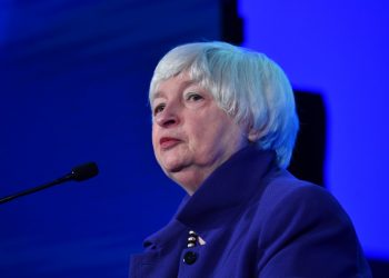 Secretaria del Tesoro, Janet Yellen, admite preocupación por la inflación histórica en Estados Unidos