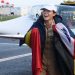 Joven piloto belgo-británica completa vuelta al mundo en solitario
