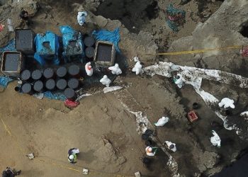 Perú declara «emergencia ambiental» a zona costera afectada por derrame petrolero
